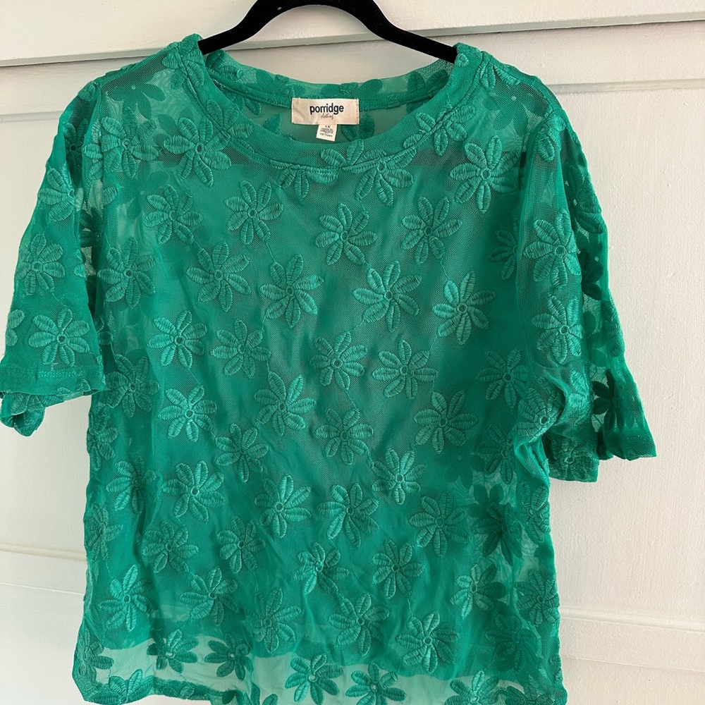 Porridge Teal Floral Embroidered Short Sleeve Top
